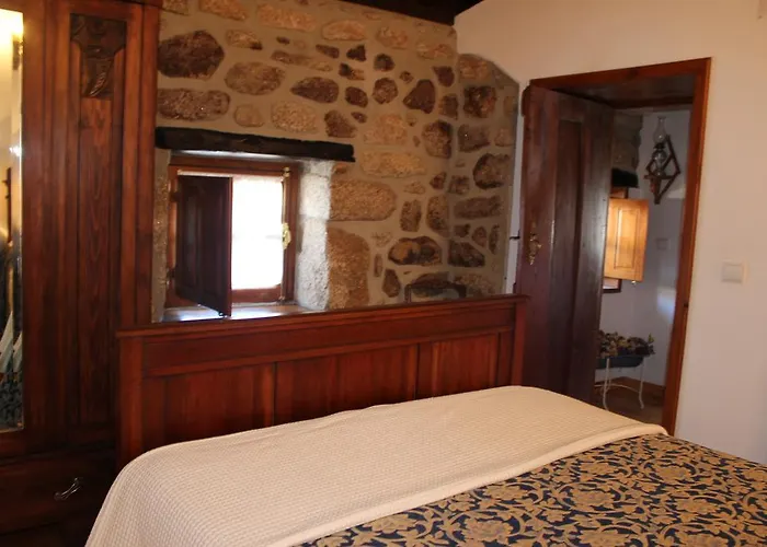 Casa Do Balcao * Castelo Novo