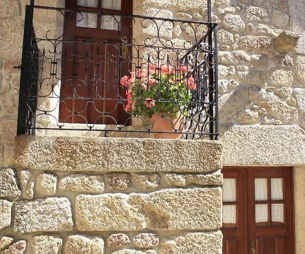 Casa Do Balcao بيت للعطل *